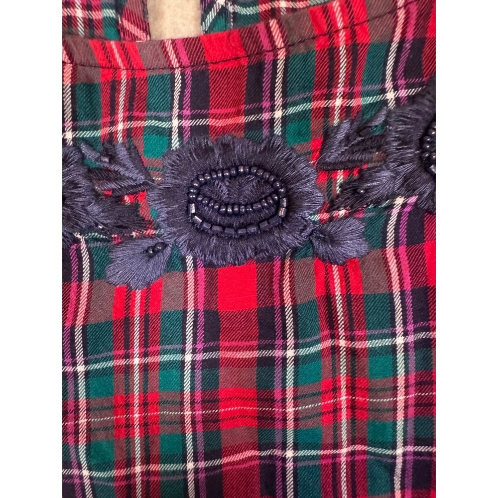 k91. Talbots XL Red Navy Plaid Short Sleeve Blouse Beaded Floral Neckline Top - Picture 4 of 5